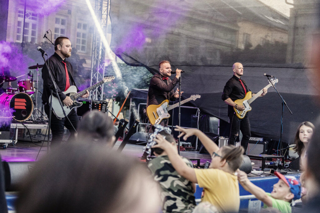 20260323_064242375_iOS