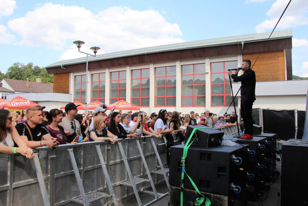 20260323_064243215_iOS